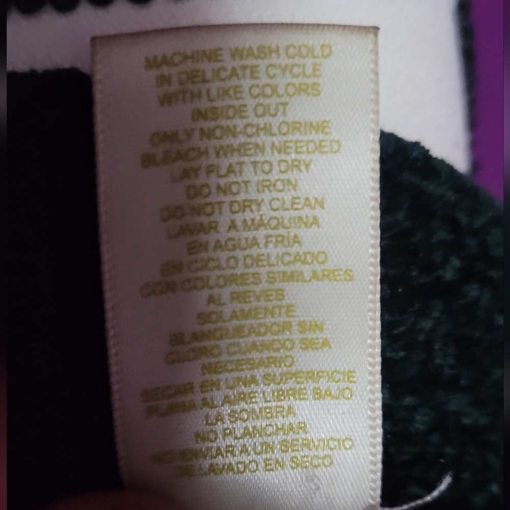 Sweater - Picture 2 of 5